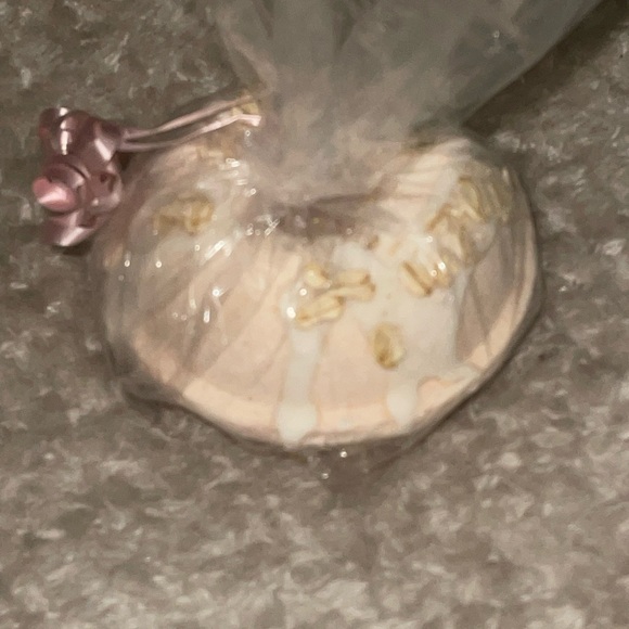 Homemade all natural bath bombs 10 - Picture 10 of 11